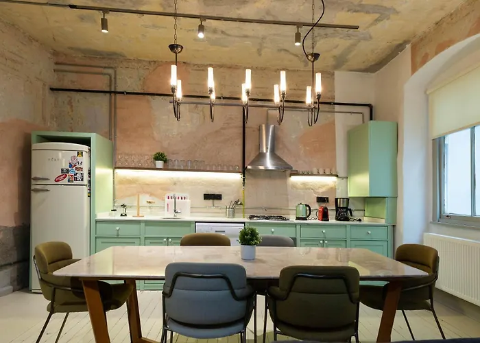 Casas Con Fresco - Stunning Spacious In Prime Location Istanbul