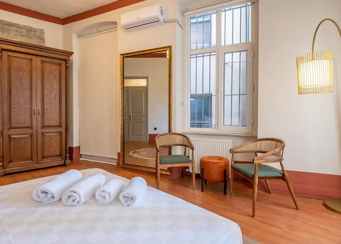 Aparthotel Casas Con Fresco - Stunning Spacious In Prime Location