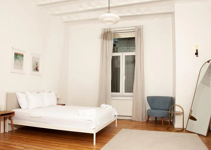 Casas Con Fresco - Stunning Spacious In Prime Location Istanbul