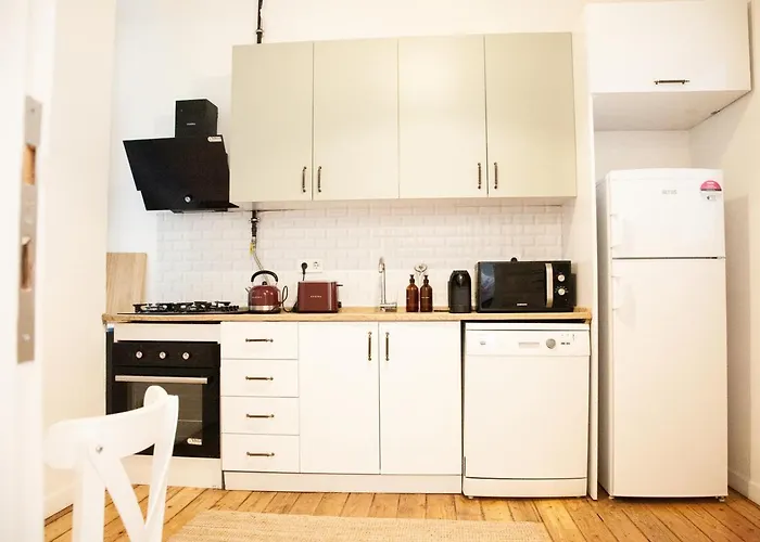 Casas Con Fresco - Stunning Spacious In Prime Location Istanbul