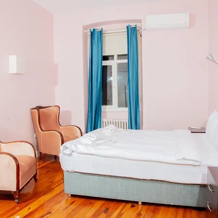 Hotel apartamentowy Casas Con Fresco - Stunning Spacious In Prime Location Stambuł