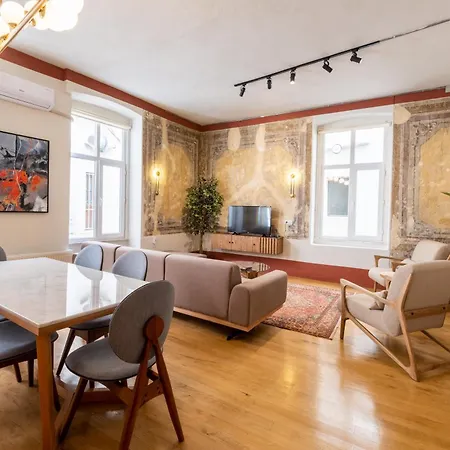 Casas Con Fresco - Stunning Spacious In Prime Location *